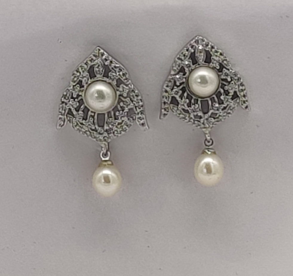 Art Deco Silver-Toned Freshwater Pearl Earrings