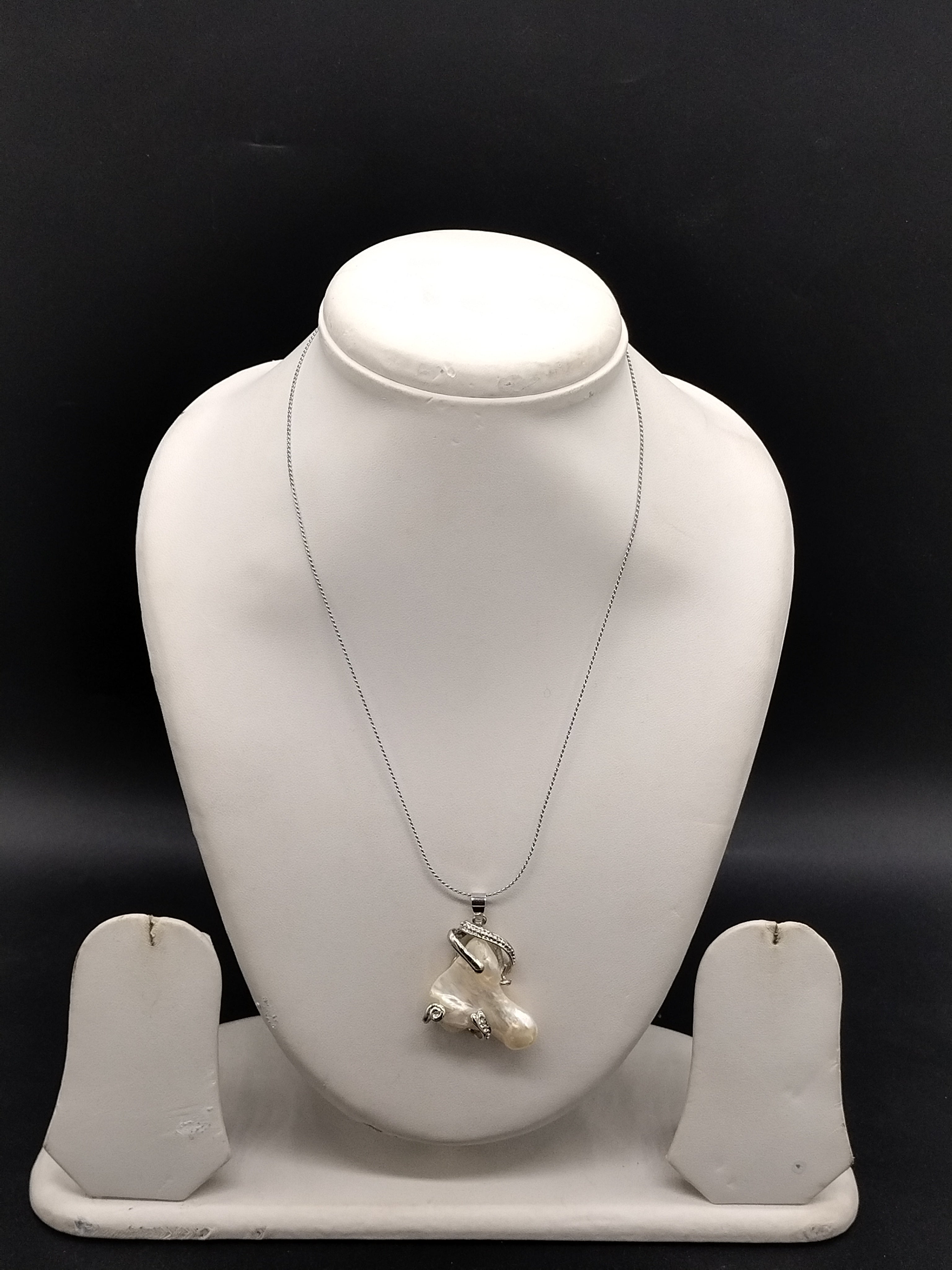 Baroque freshwater pearl silver pendant chain for women
