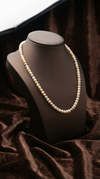 Classic white pearl single-strand necklace for women