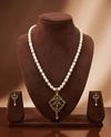 Emerald Radiance Green Stone One Line Pendant Freshwater Pearl Necklace & Earrings Set