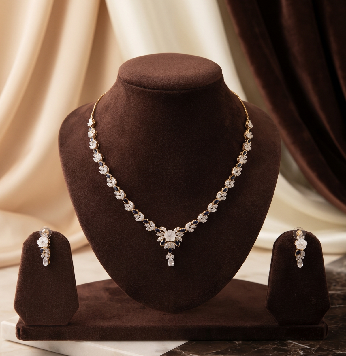 Fancy necklace set