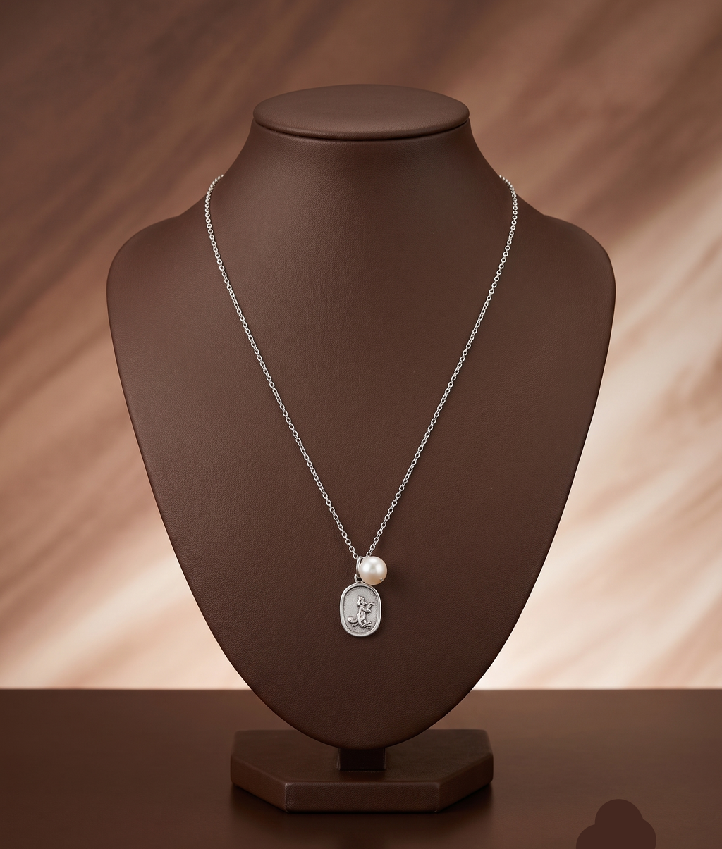 Silver Pearl Oval Pendant Chain