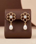  Golden Bloom Teardrop Pearl Earrings