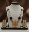 Devi�s Blessing Traditional Pearl Fancy Pendent Set