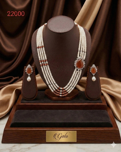pearls Broach set