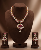 Fresh water pearl Necklace with pink stones