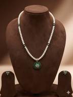 Emerald Bloom Freshwater One Line Pearl Pendant Set