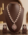 The Ruby Flora Garland: Long Rice Pearl Haar with Teardrop Medallion Set