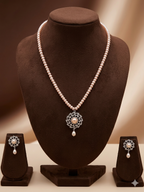 One Line Pink Freshwater Pearl Pendant Necklace Set with Floral Design
