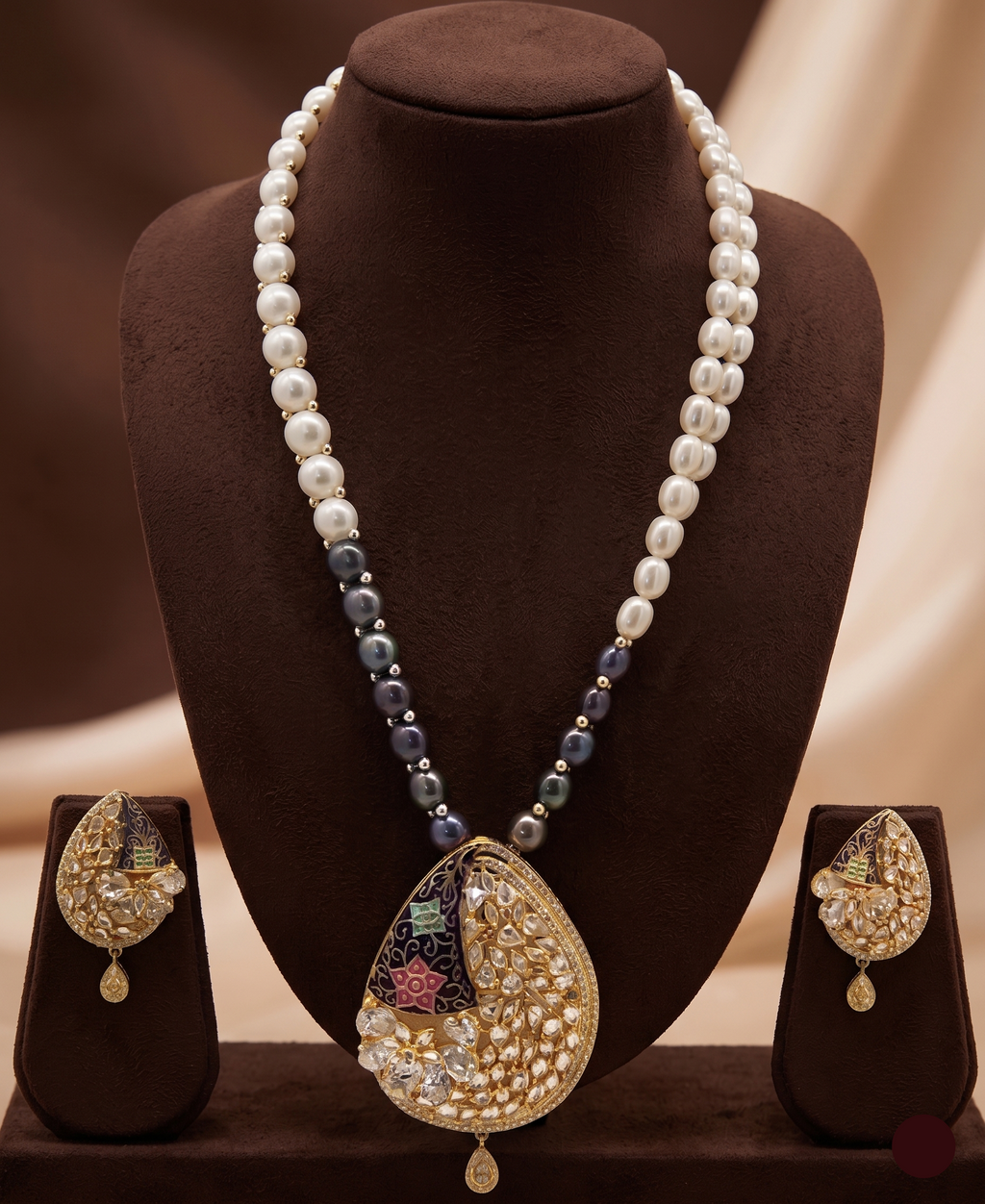 Enchanted Peacock Pearl Pendent Set
