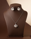 Regal Pearl Embrace Pearl Jewellery Set