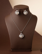 Regal Pearl Embrace Pearl Jewellery Set