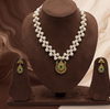 Golden Emerald Glow Pearl Pendant Set