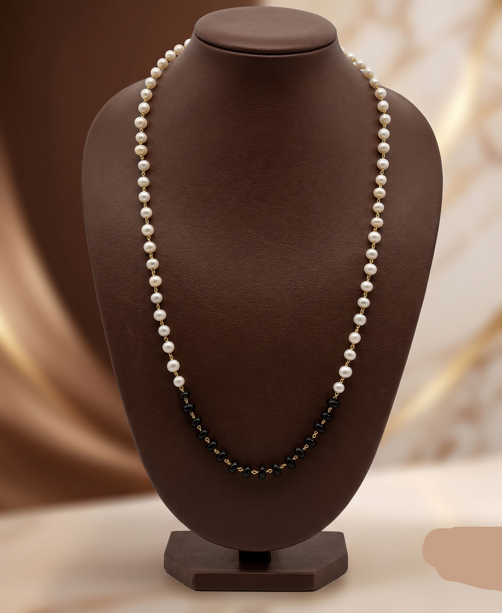 Midnight Contrast Pearl Taar Mala – Black & White Color-Block Design