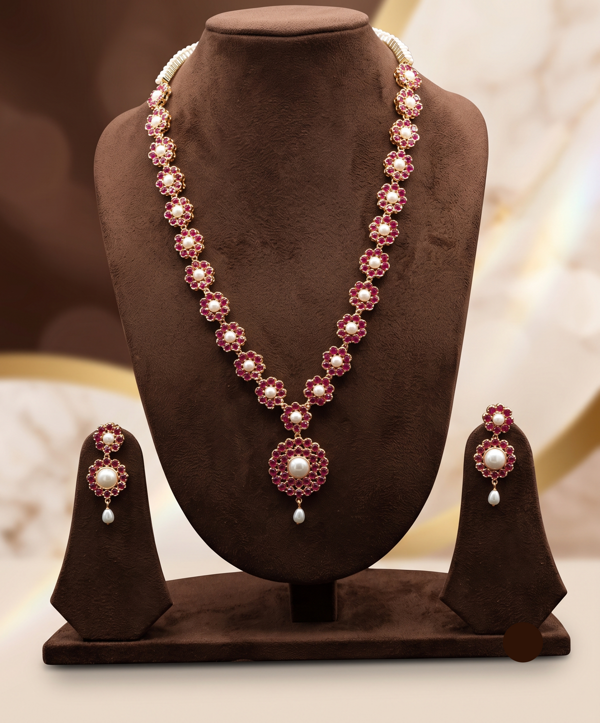 Majestic Ruby Blossom: Long Garland Haar with Matching Floral Drop Earrings