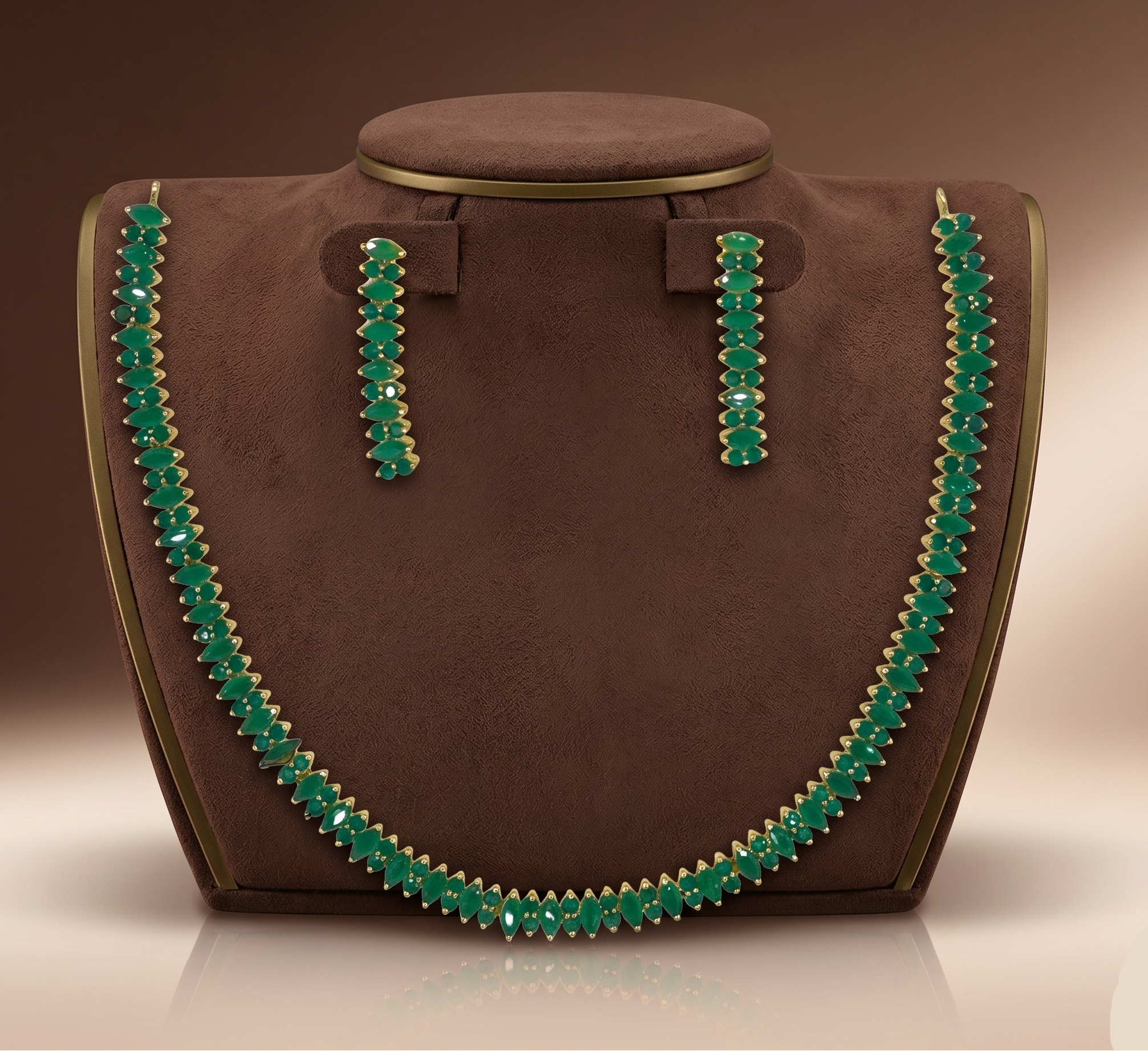 Green stone necklace set 