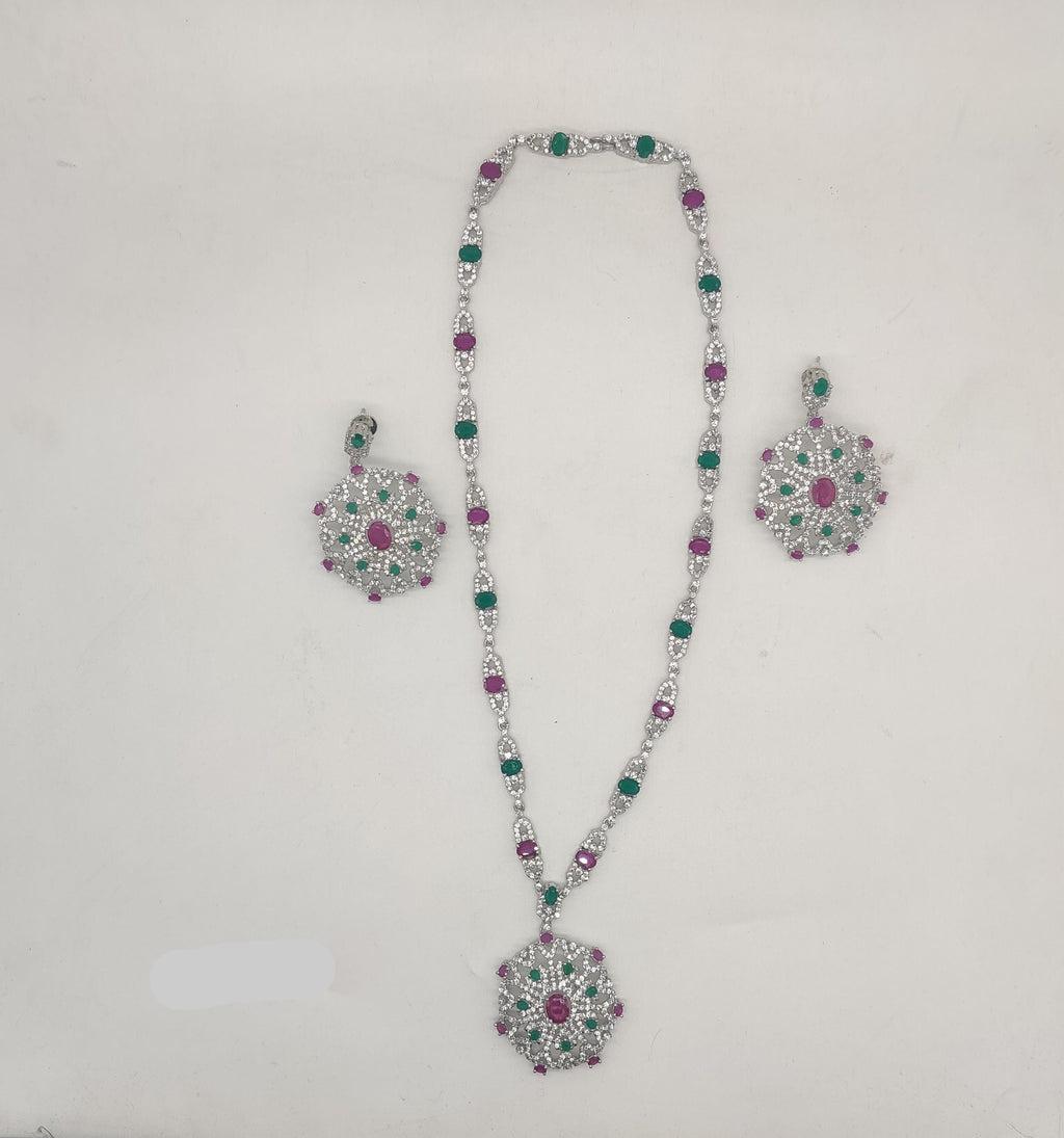 Pearls Necklace Set
