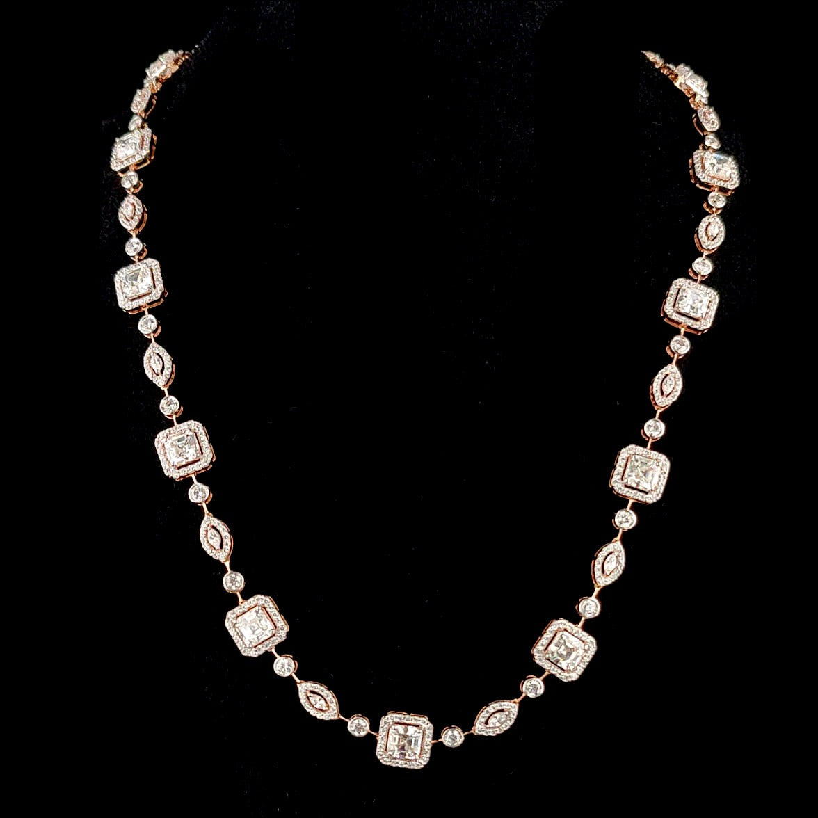 Exquisite Diamond Necklace � 14KT  Gold