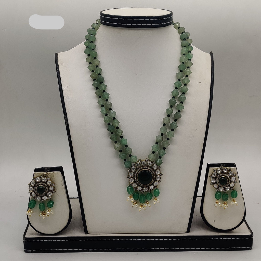 Enchanted Emerald Circular Fancy Pendent Set