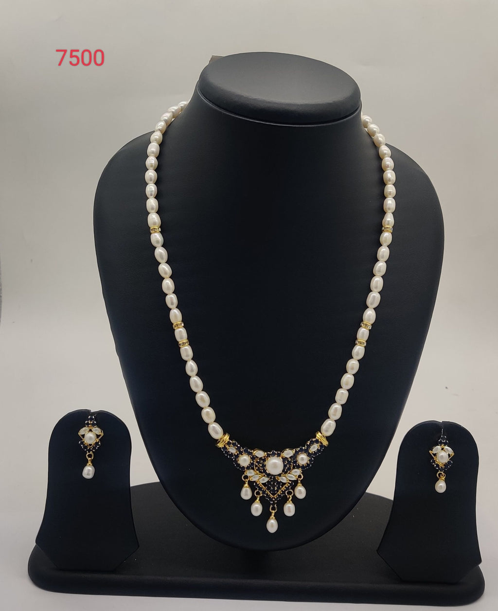 Royal Grace freshwater pearl pendant set with blue accents for women