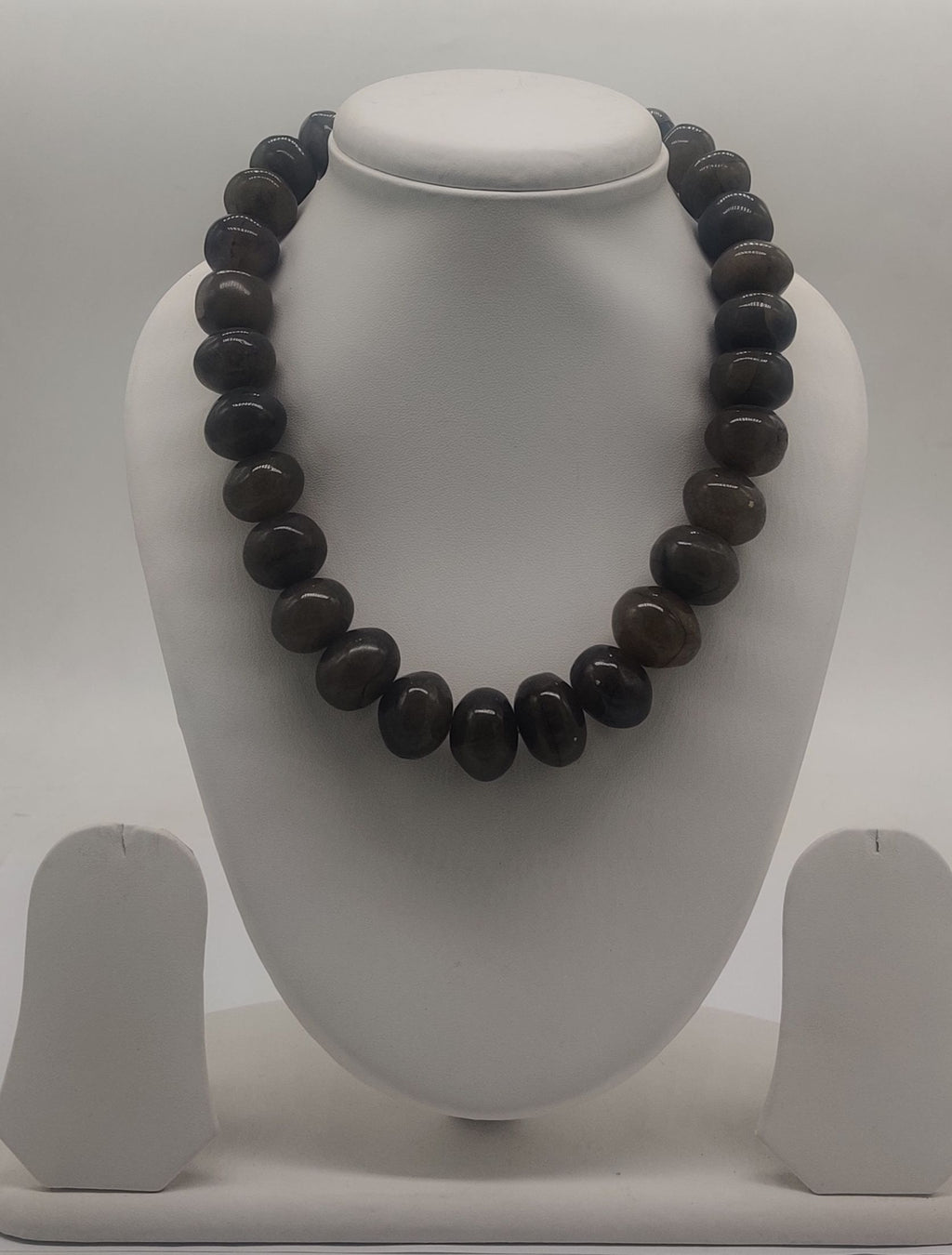 Midnight Bold � Chunky Polished Black Bead Necklace