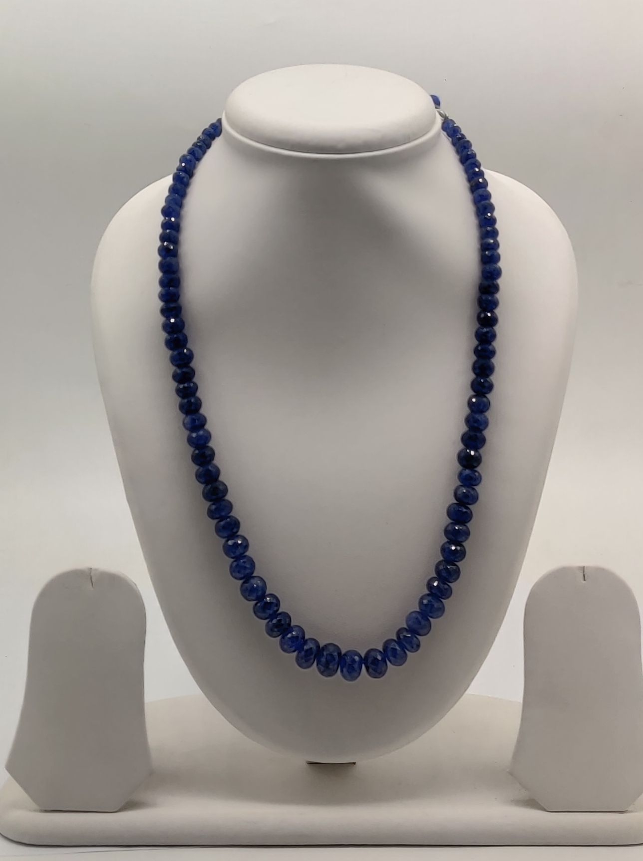Twilight Loop � Single-Strand Faceted Blue Bead Necklace