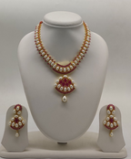 Fresh water pearl Necklace with pink stones