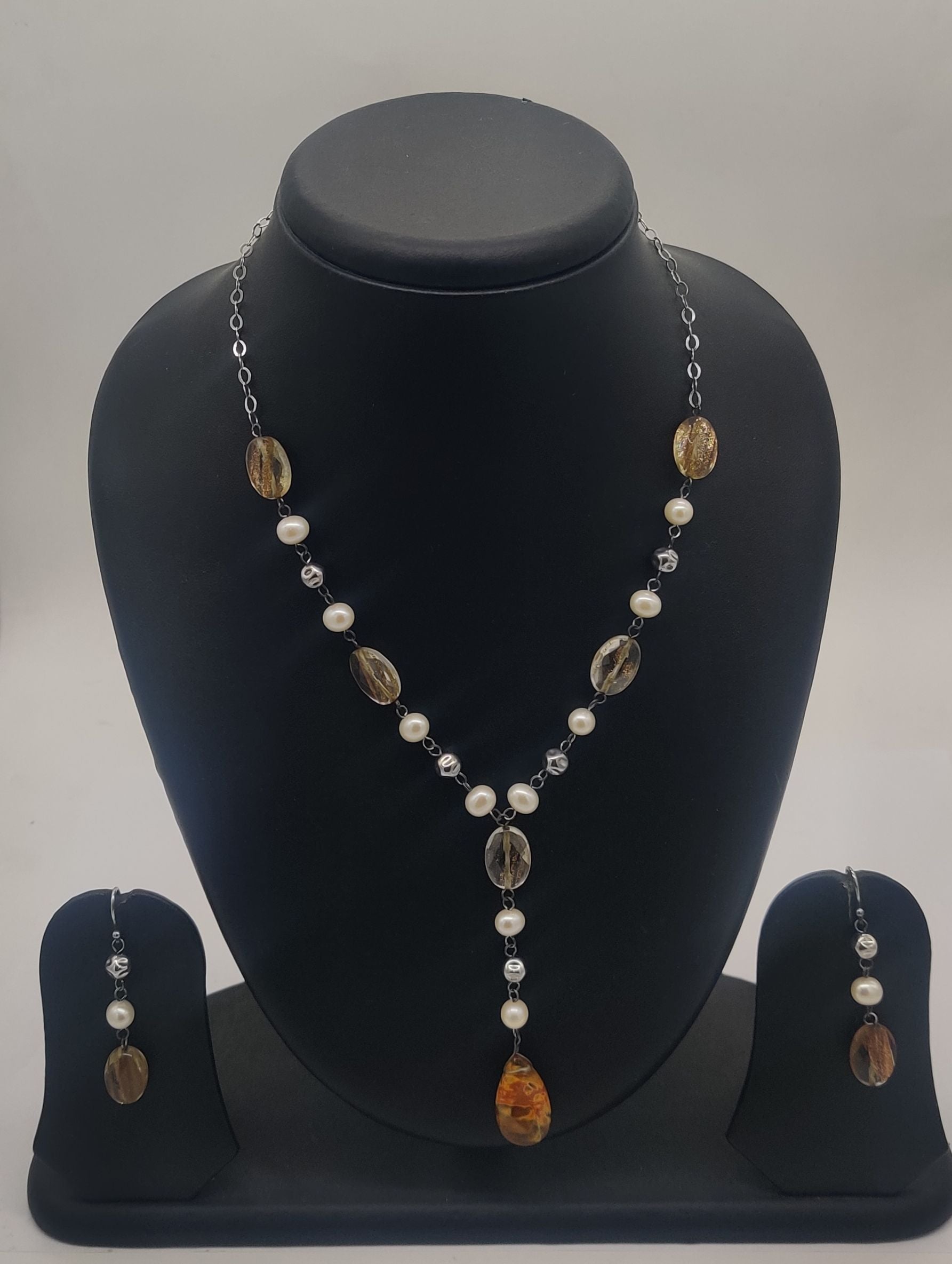 Amber Glow Pearl Y-Drop Silver Necklace Set