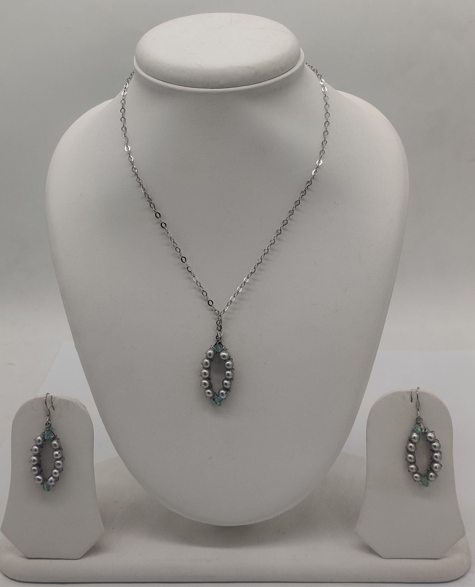 Mist Oval Bead Frame Pearls Silver Necklace Set