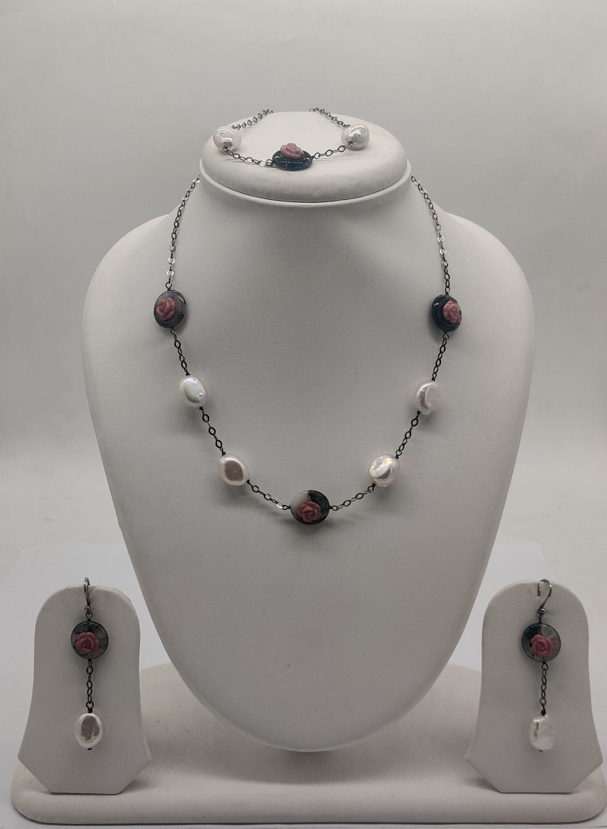 Rose Blossom Pearls Silver Necklace Set