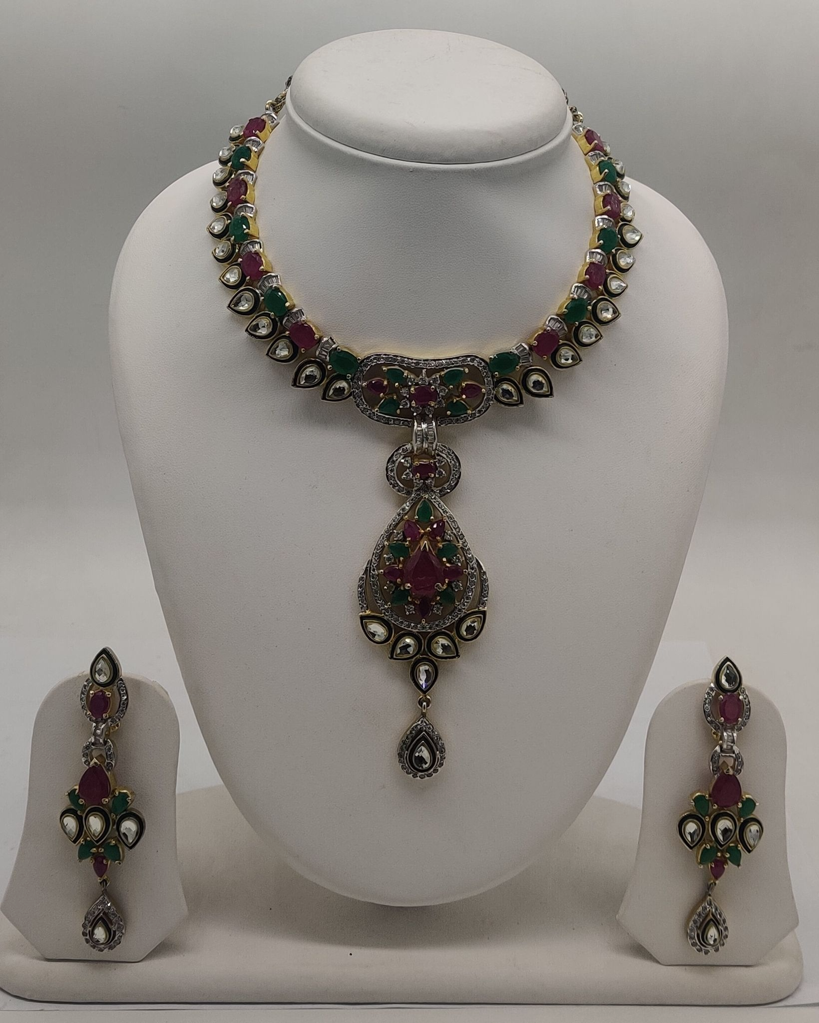 stones Necklace Jewellery