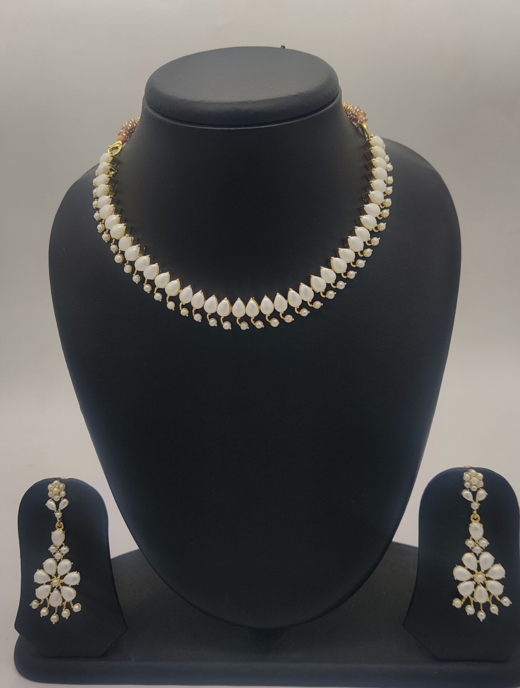 Handcrafted Natural pearl Necklace