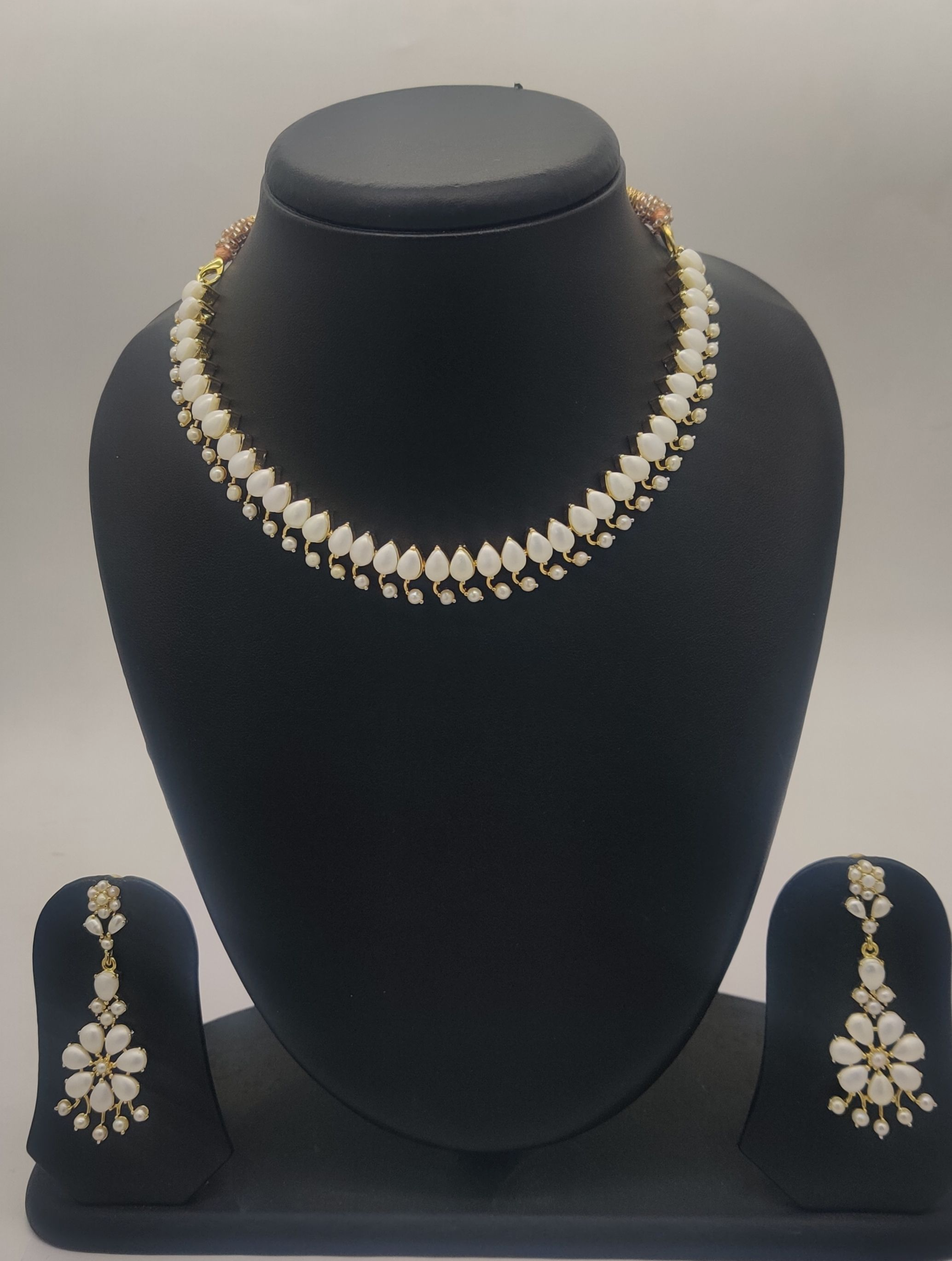 Handcrafted Natural pearl Necklace