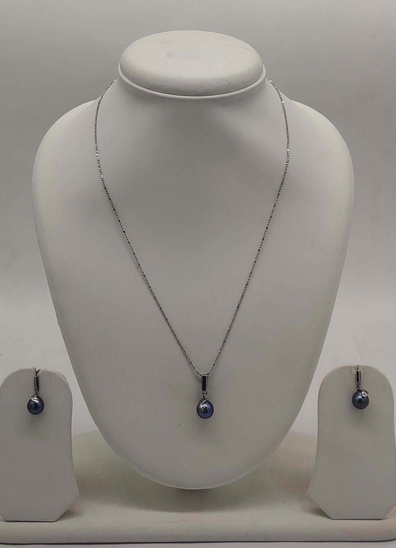 Midnight Pearl Simplicity Pearls Silver Pendent Set