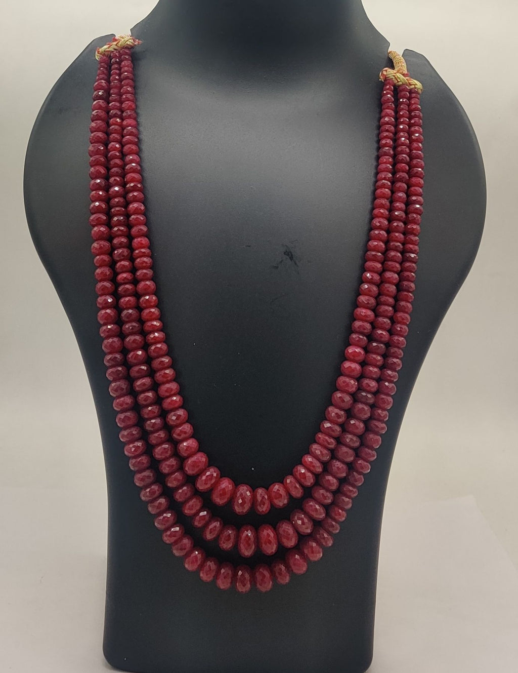 Crimson Majesty � Layered Ruby Beaded Necklace