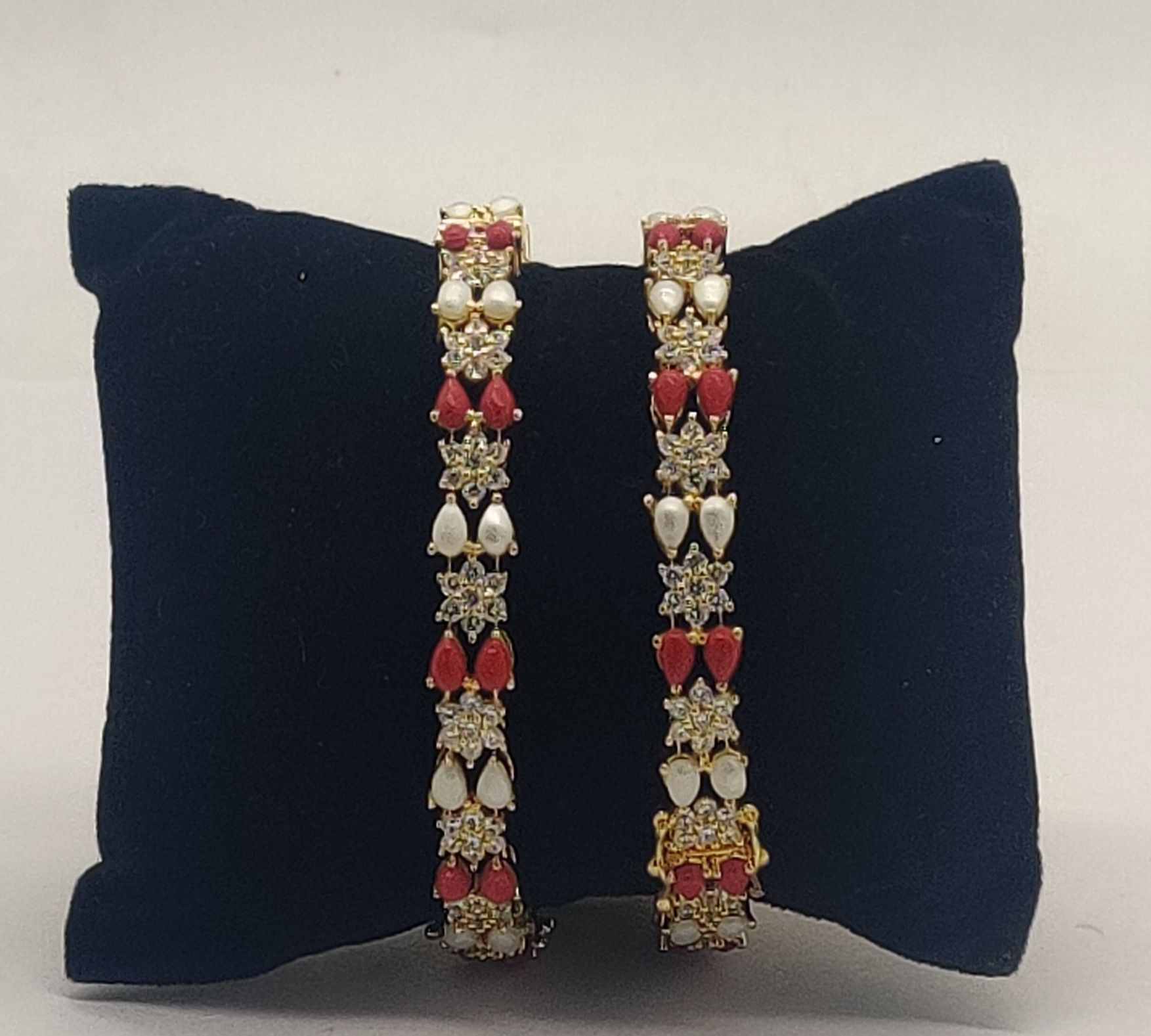 Jagdamba Pearls Bangles1