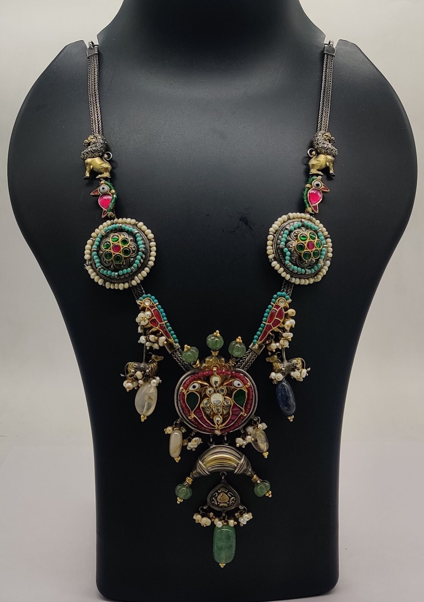 Simhavalli Lion Crest Necklace