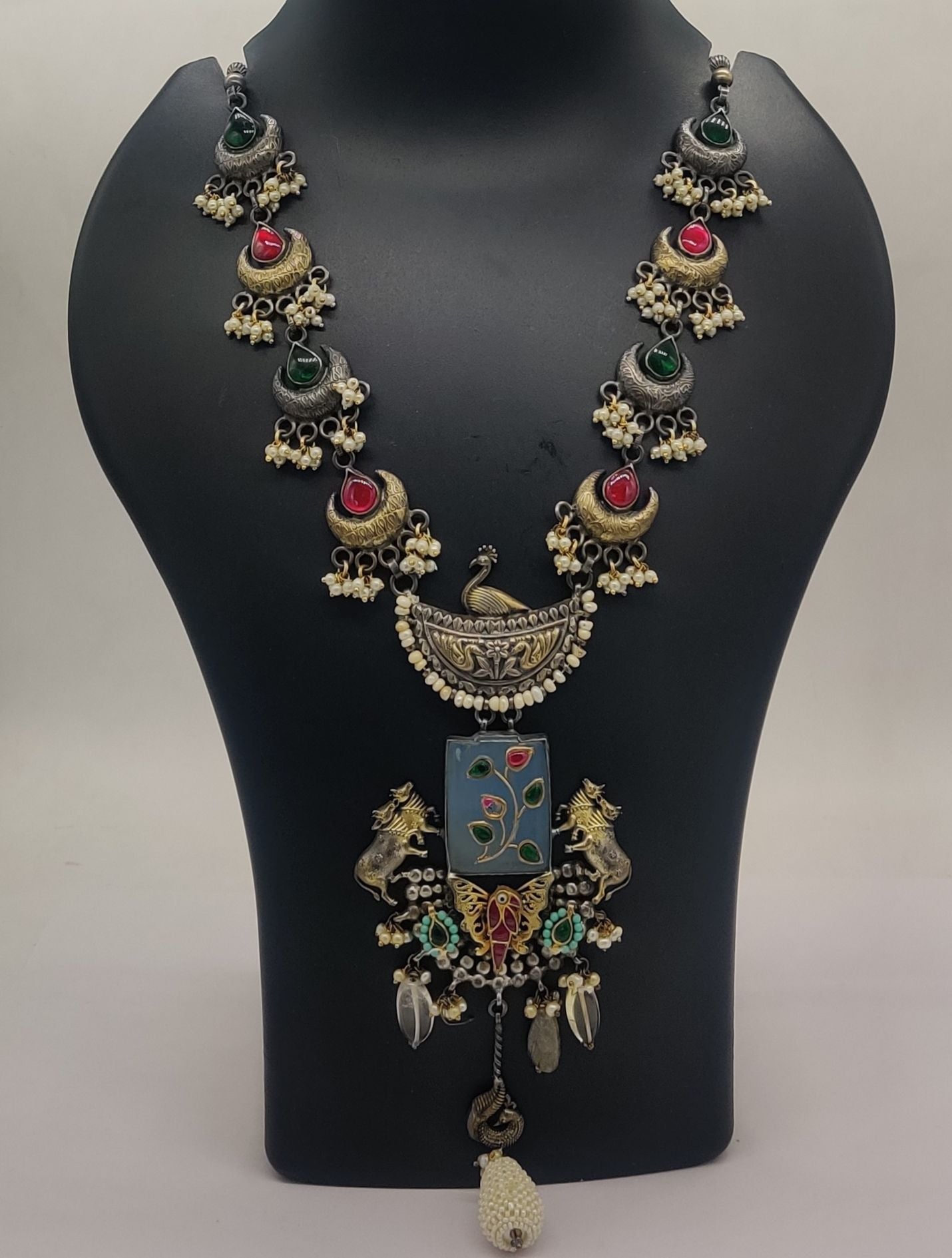 Neelkamal Crescent Necklace