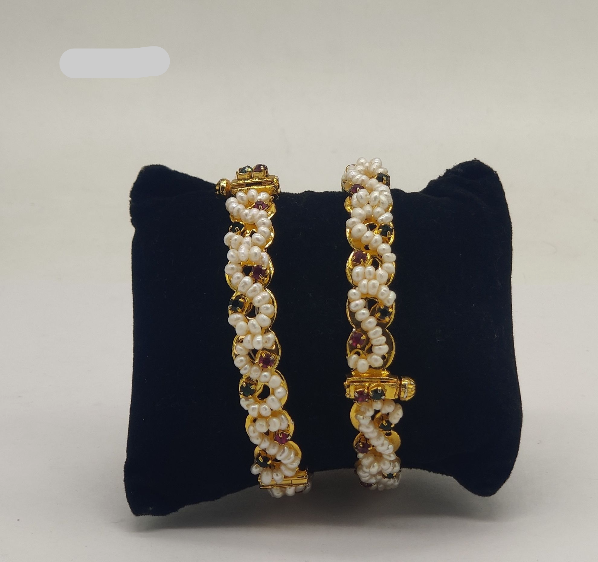 Jagdamba Pearls Bangles1