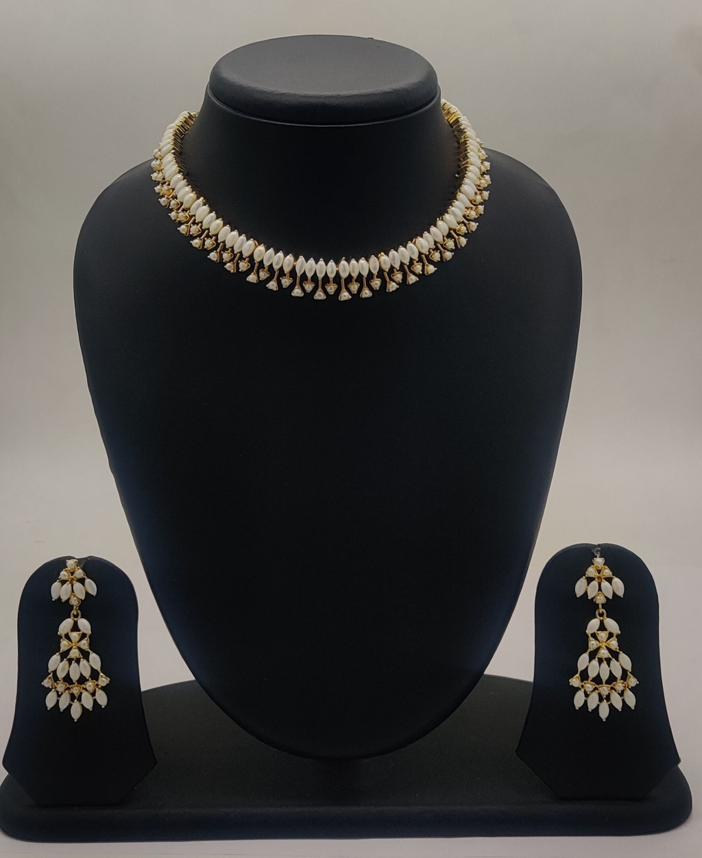 Handcrafted Natural pearl Necklace