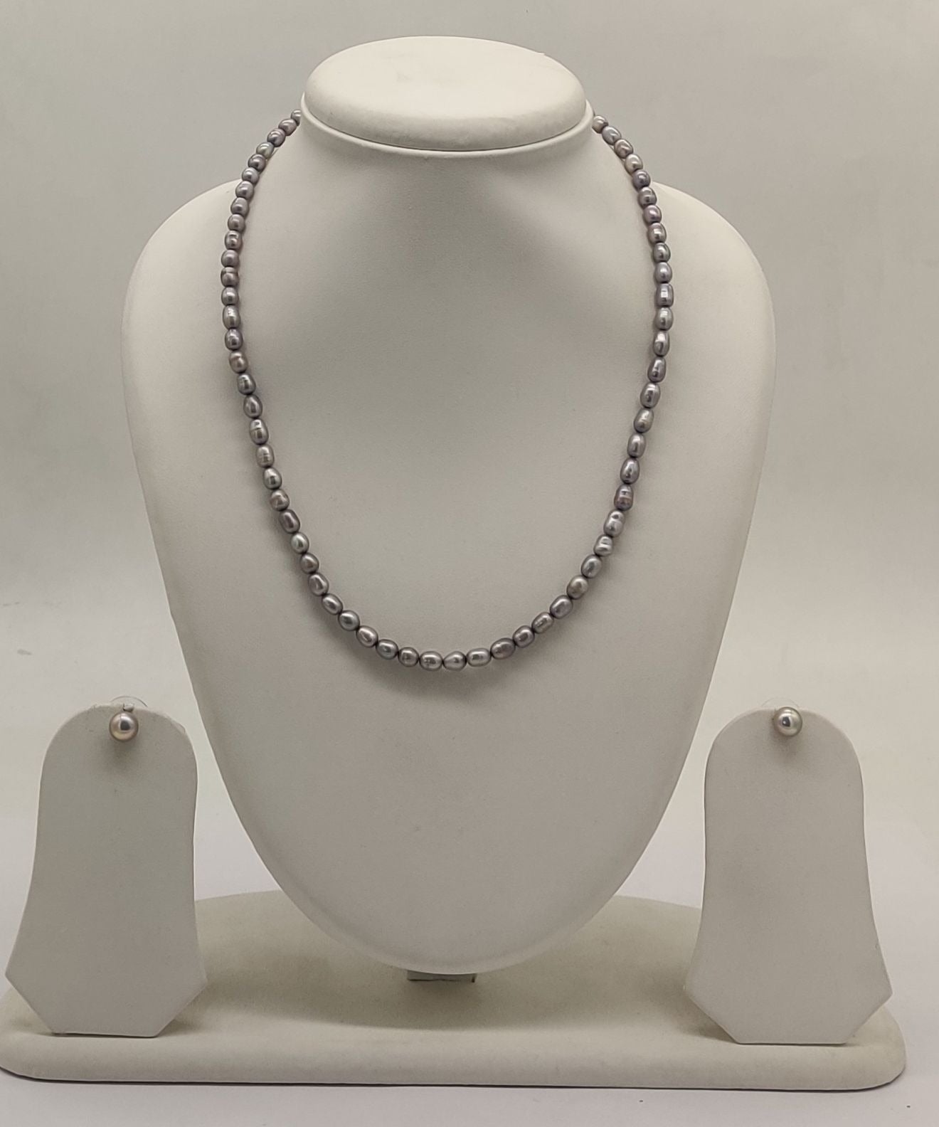 genuine freshwater pearl necklace and earrings set for women crafted with freshwater pearls in single-strand grey design