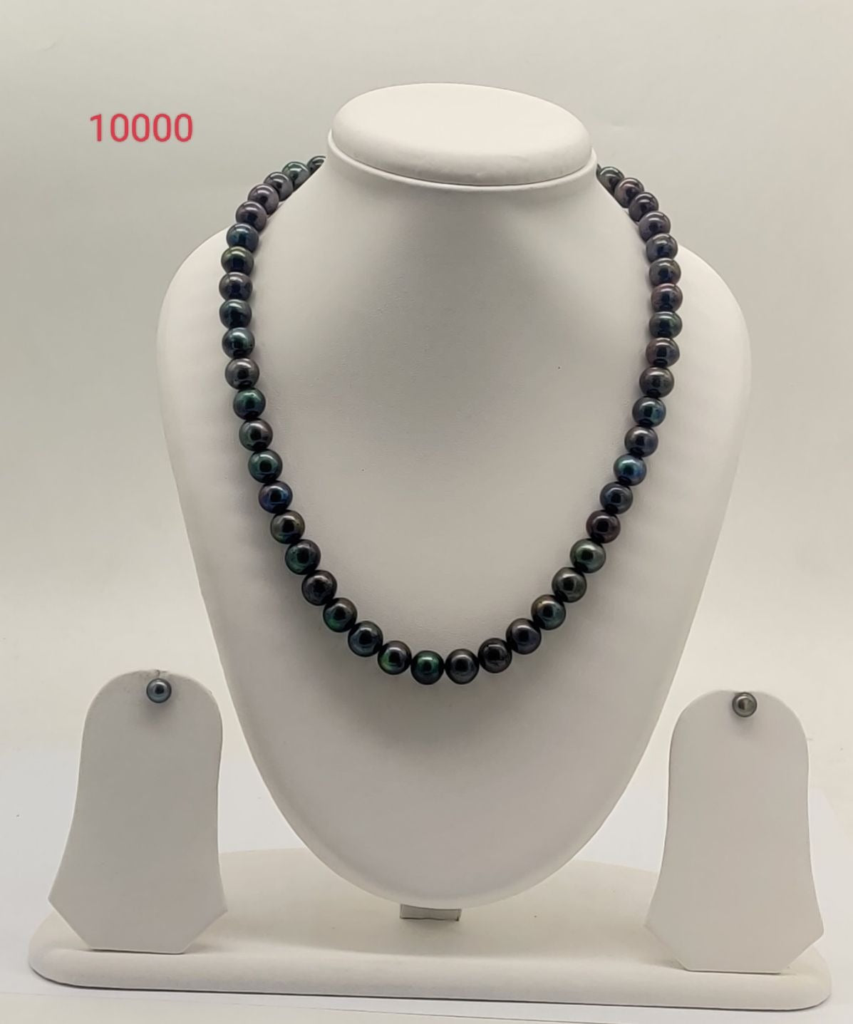Midnight Grace Pearls Necklace