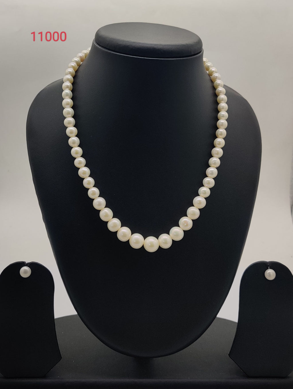 Graduated White Freshwater Pearl Necklace & Earrings