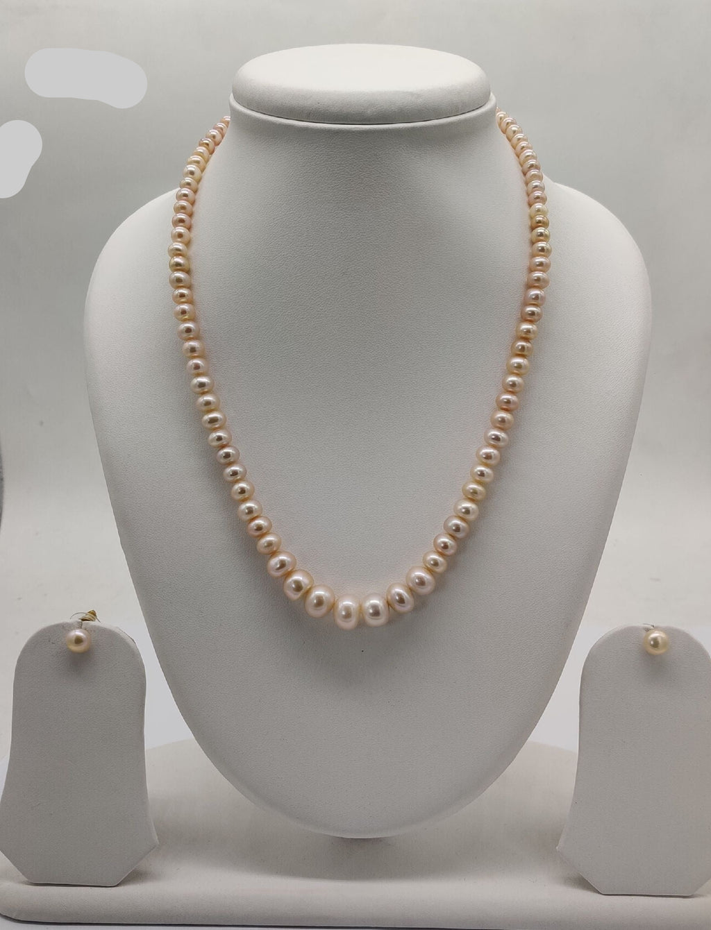Peach Glow Elegance Pearls Necklace
