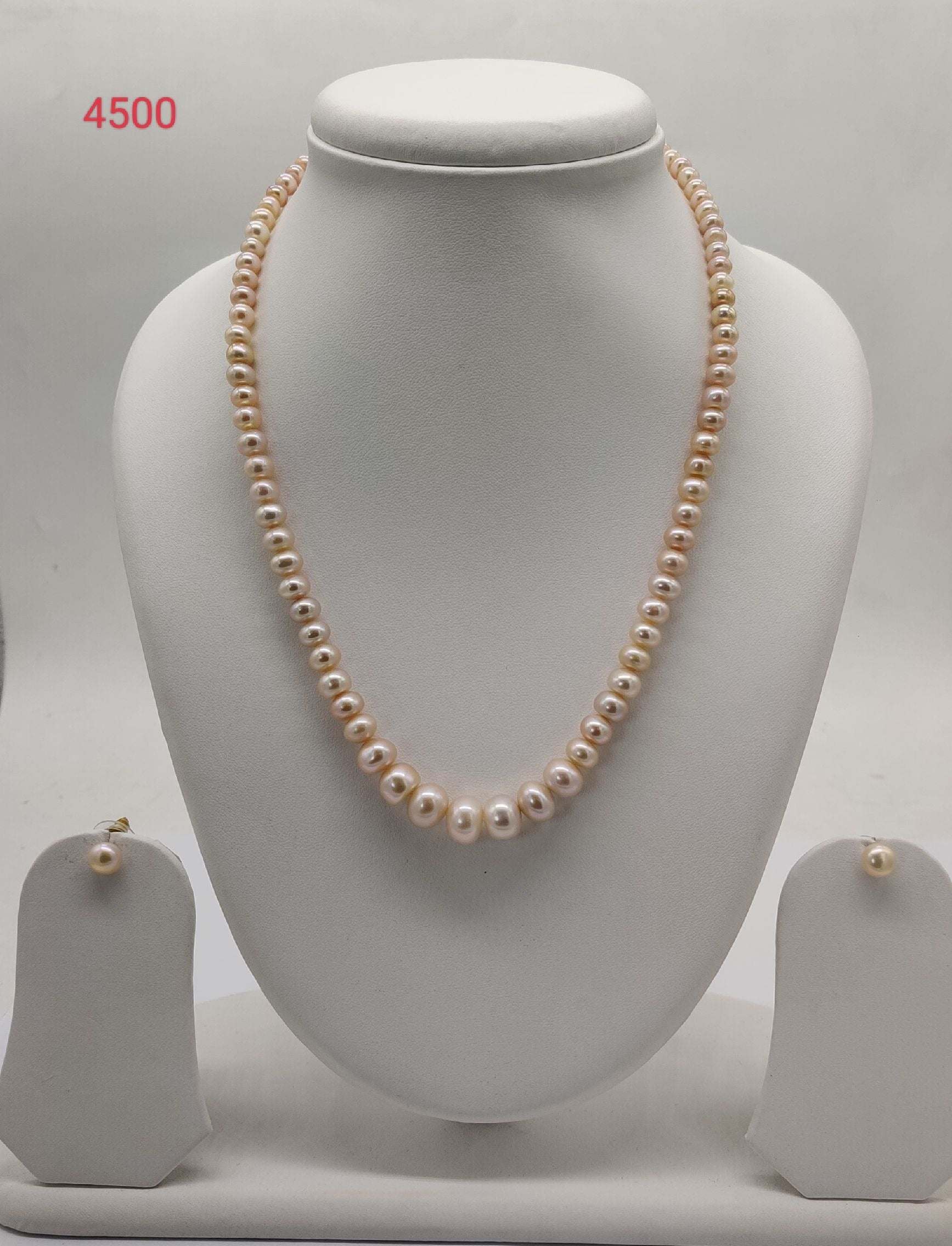 Peach Glow Elegance Pearls Necklace