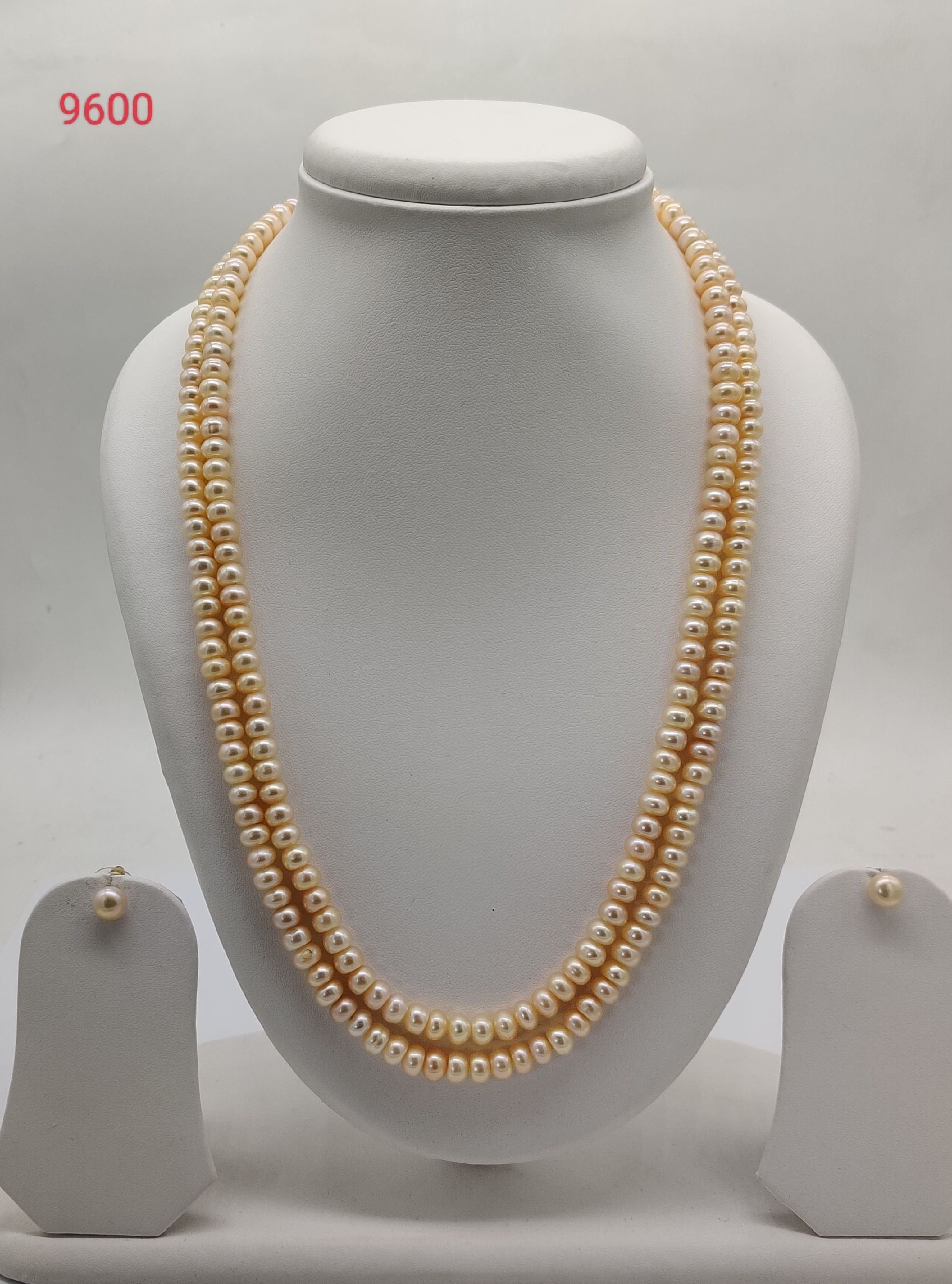 Garden Bloom Layers Pearls Necklace