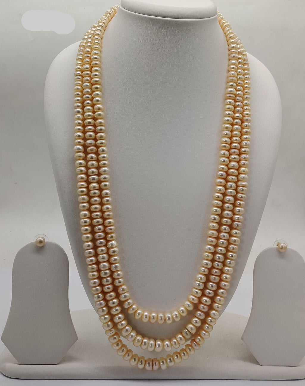 Layered Pearl Elegance Necklace