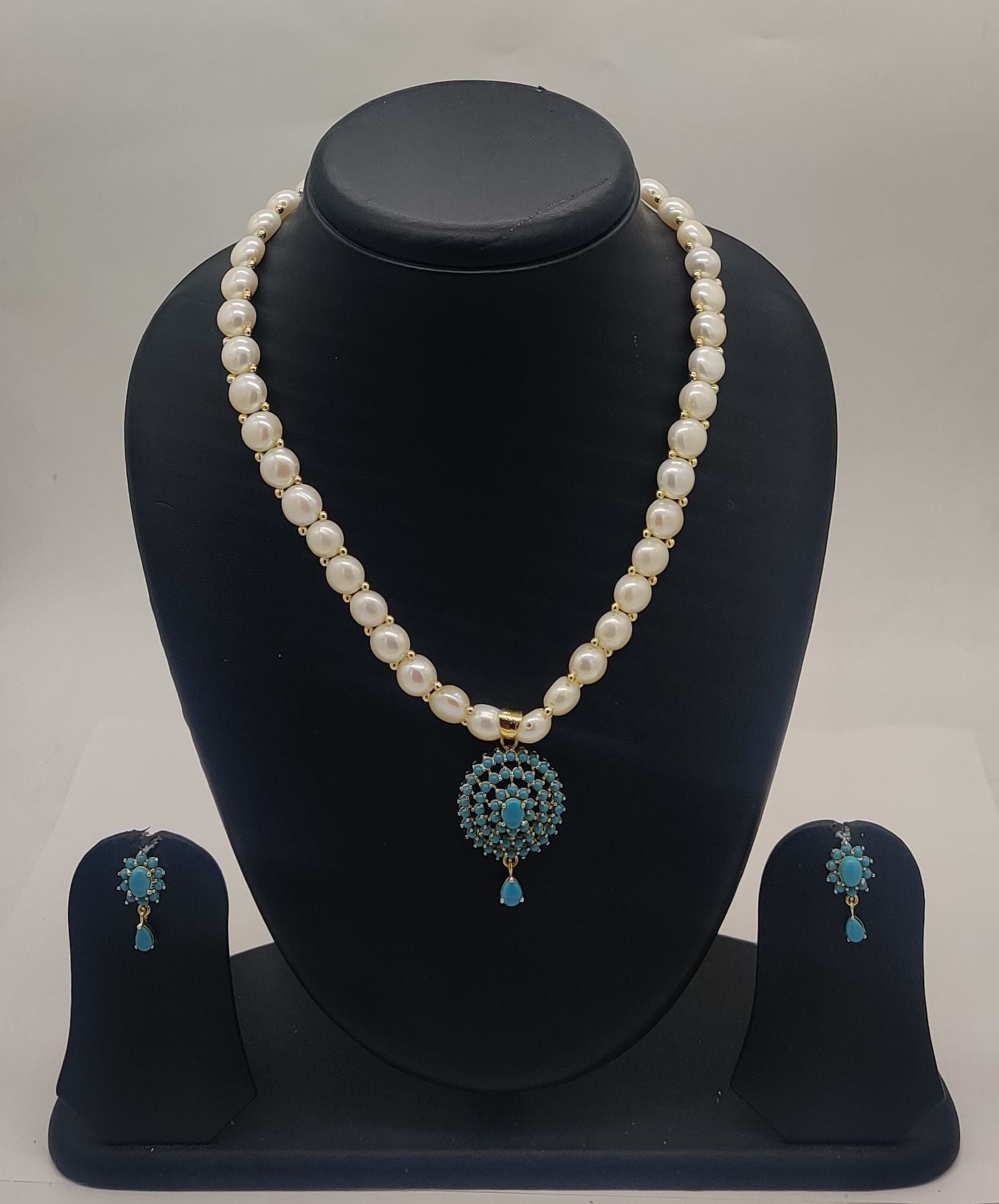 Turquoise Radiance Pearl Necklace Set