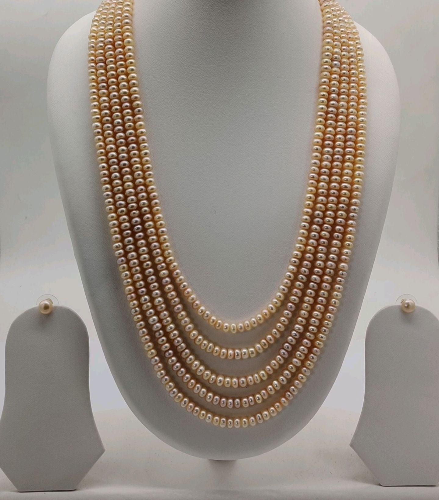 Misty Pearl Layers Necklace