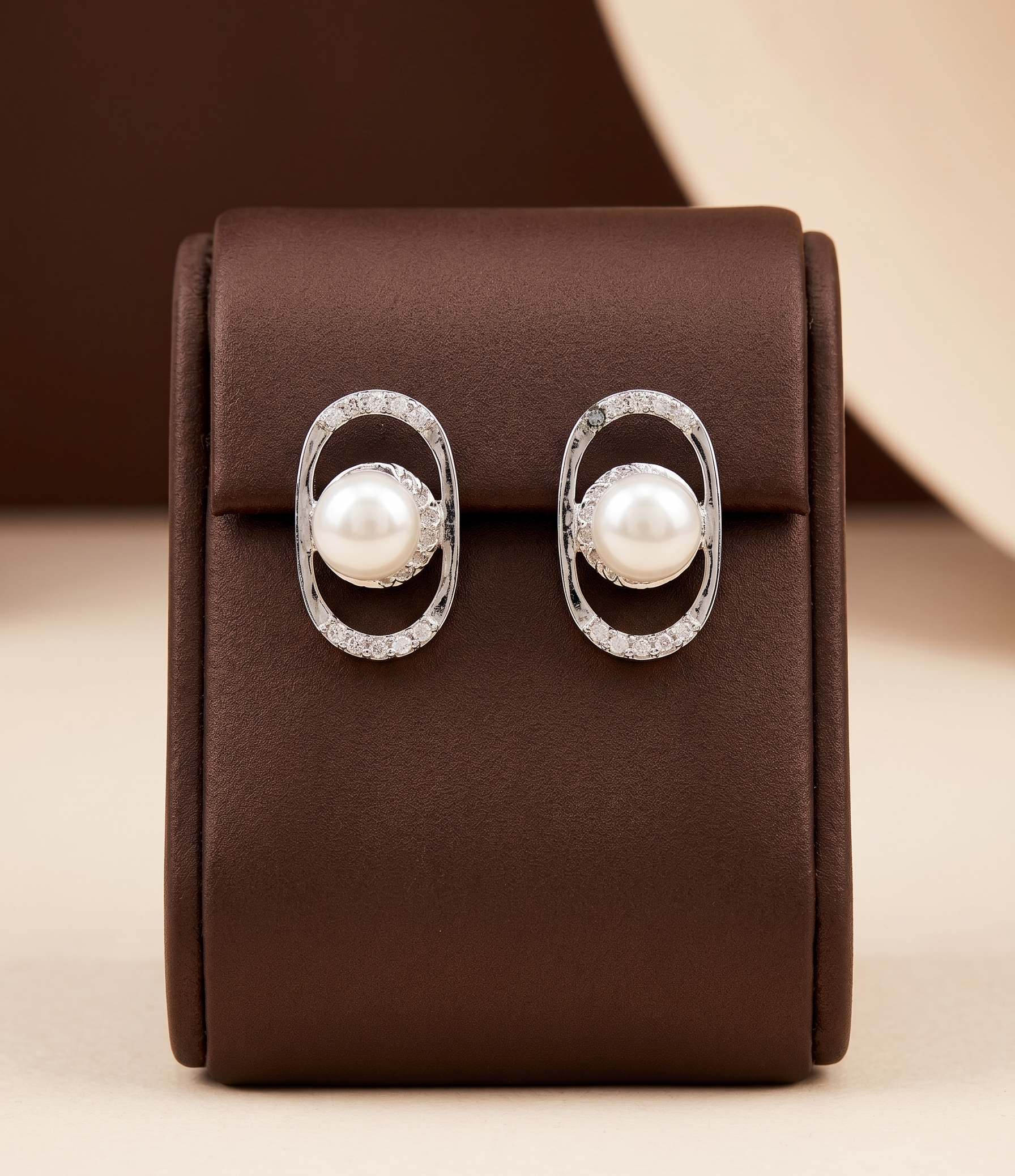 Oval Frame Pearl Stud Earrings